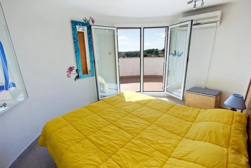 Club Villamar - Lisa Calonge  Calonge (Catalonia)